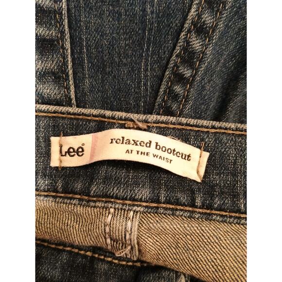 Lee Women's Relaxed Bootcut High Rise Medium Wash Blue Jeans Vintage Size 12 - Picture 5 of 9